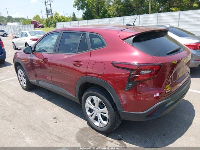 2025 CHEVROLET TRAX FWD LS 3