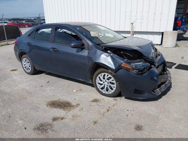 2017 TOYOTA COROLLA LE 1