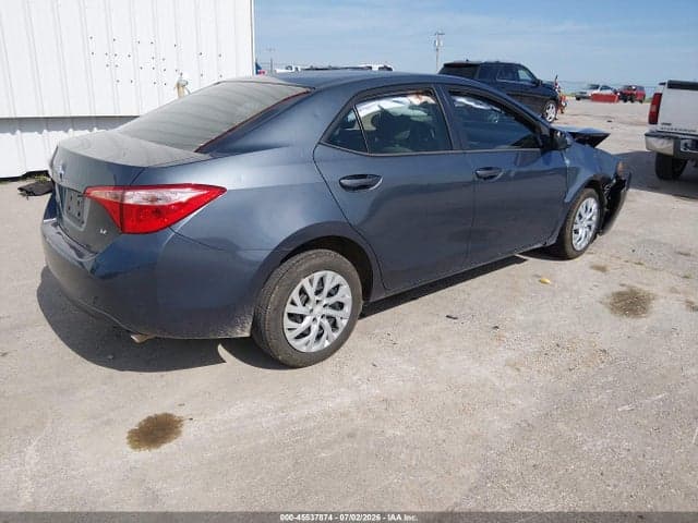 2017 TOYOTA COROLLA LE 4
