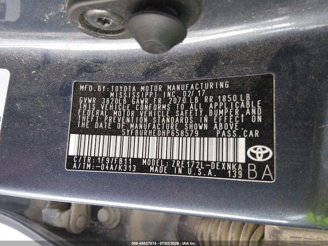 2017 TOYOTA COROLLA LE 9