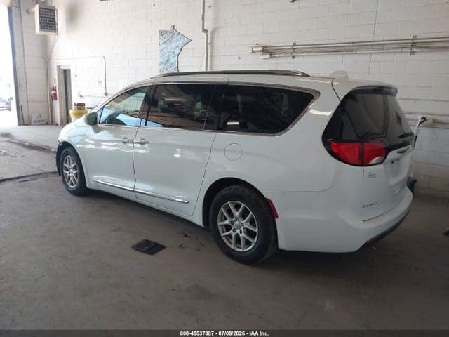 2020 CHRYSLER PACIFICA TOURING L 3