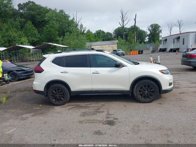 2018 NISSAN ROGUE SV 14