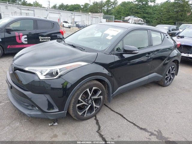 2018 TOYOTA C-HR XLE PREMIUM 2