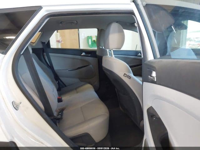 2019 HYUNDAI TUCSON SE 8