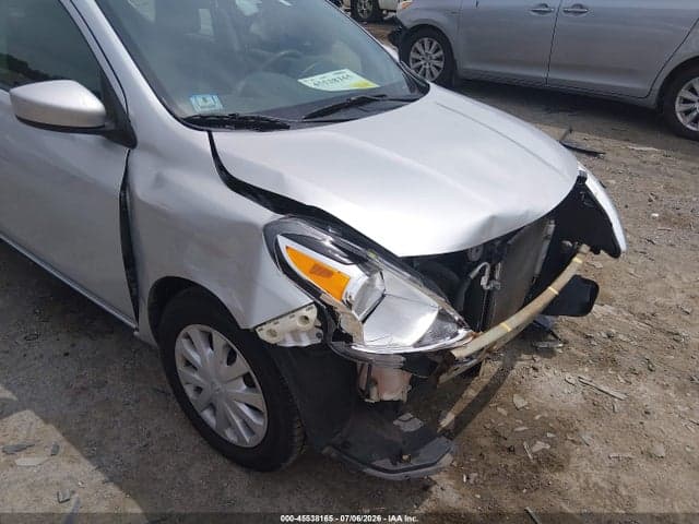 2017 NISSAN VERSA 1.6 SV 6