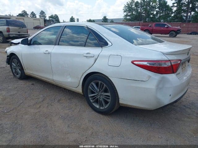 2017 TOYOTA CAMRY SE 3