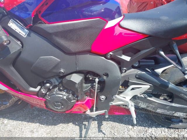 2024 HONDA CBR1000 RA 9