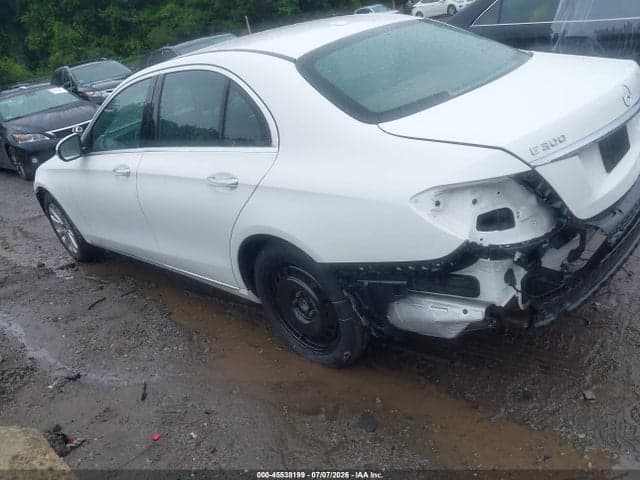 2017 MERCEDES-BENZ E 300 4MATIC 3