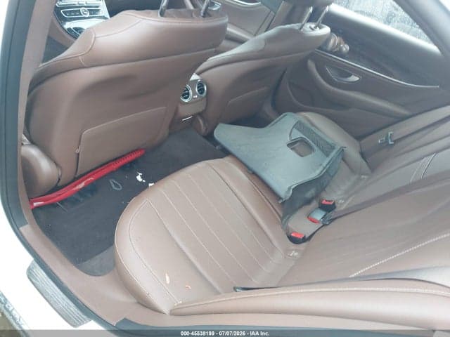 2017 MERCEDES-BENZ E 300 4MATIC 8