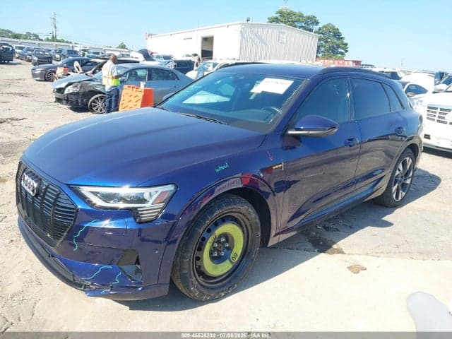 2022 AUDI E-TRON PREMIUM QUATTRO 2