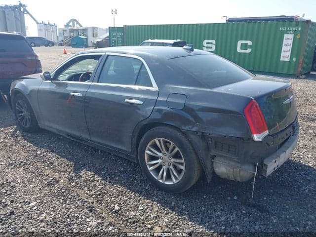 2017 CHRYSLER 300C 3