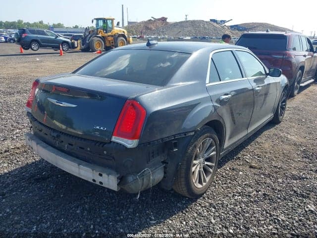 2017 CHRYSLER 300C 4