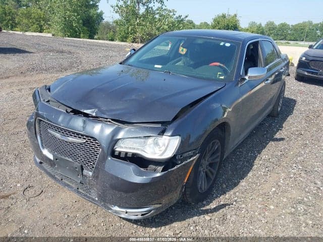 2017 CHRYSLER 300C 6