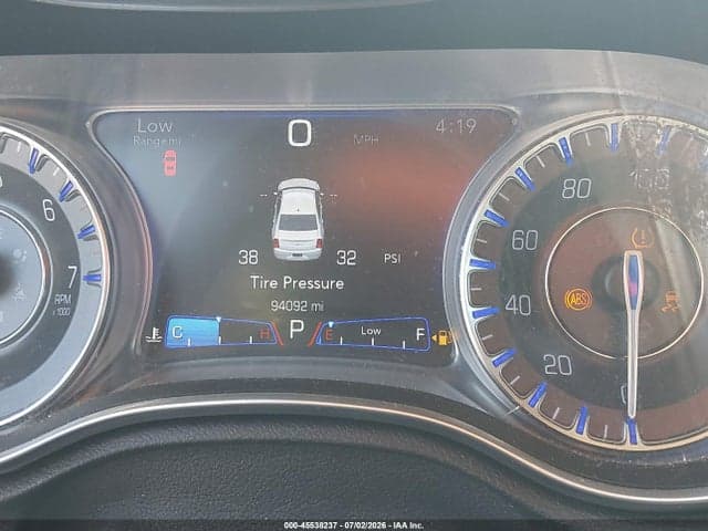 2017 CHRYSLER 300C 7