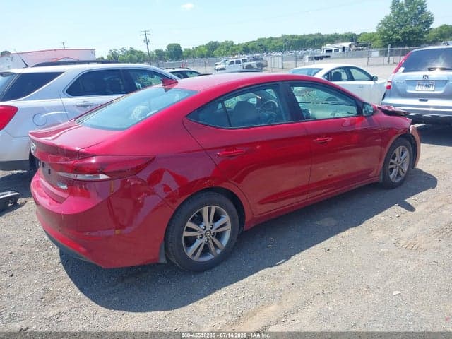 2017 HYUNDAI ELANTRA SE 4