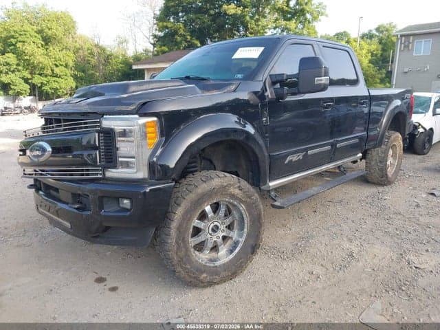 2019 FORD F-250 LARIAT 2