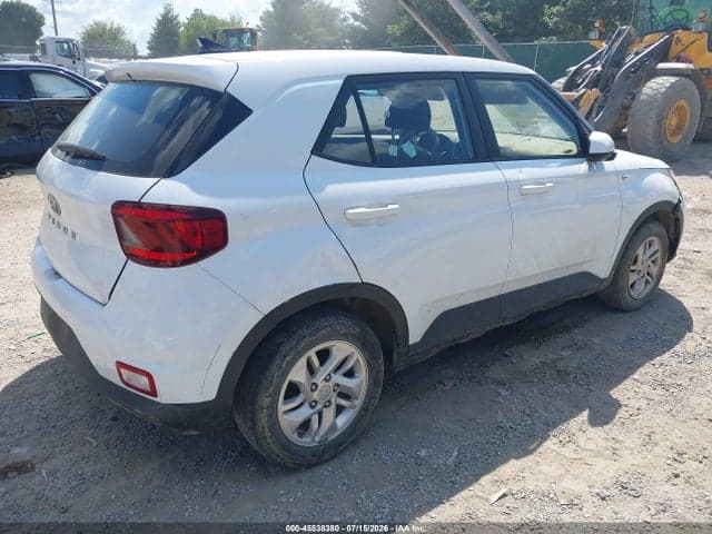 2021 HYUNDAI VENUE SE 4