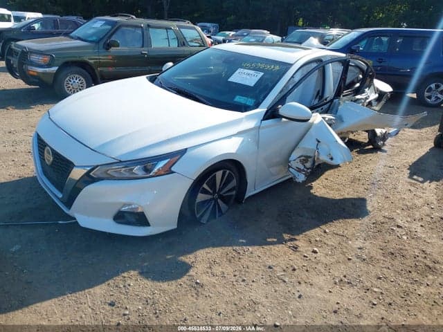 2020 NISSAN ALTIMA SV INTELLIGENT AWD 2