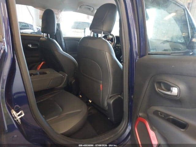 2017 JEEP RENEGADE TRAILHAWK 9