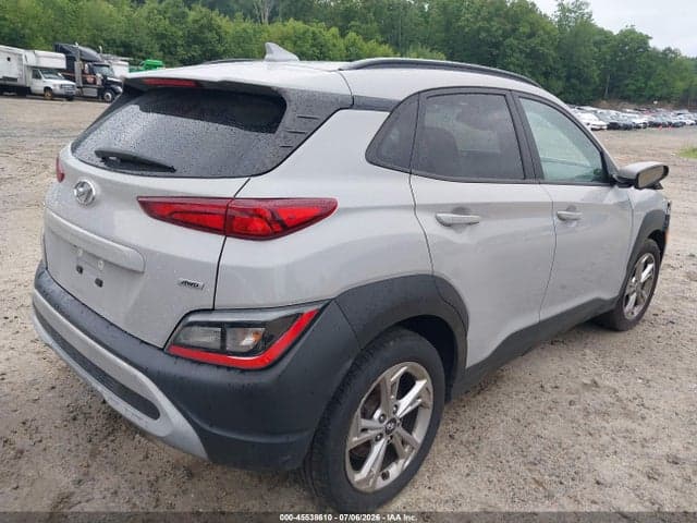2022 HYUNDAI KONA SEL 4