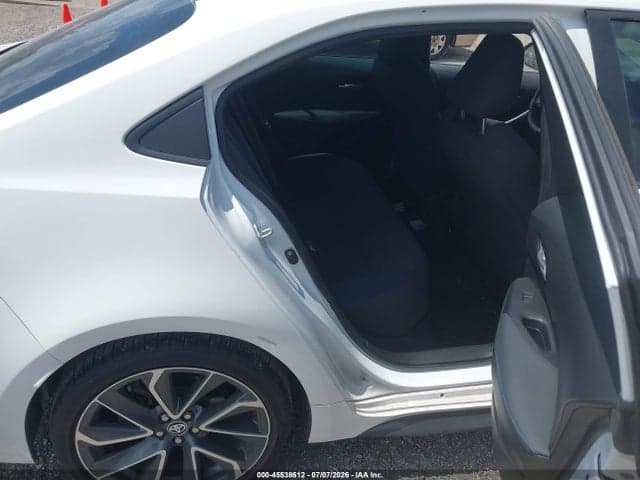 2022 TOYOTA COROLLA SE 8