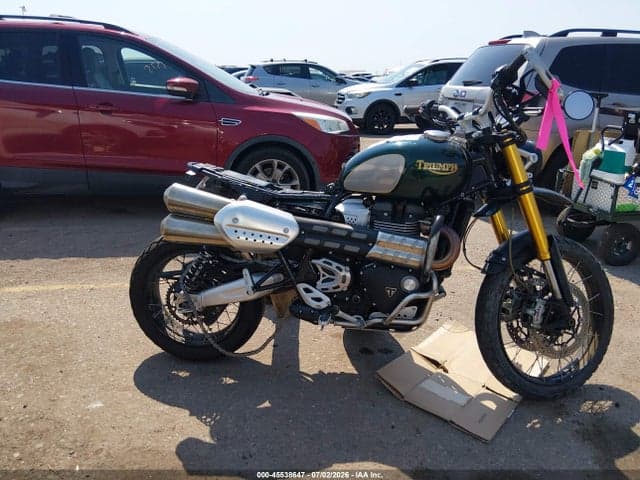 2022 TRIUMPH MOTORCYCLE SCRAMBLER 1200 XE/1200 STEVE MCQUEEN EDITION 12