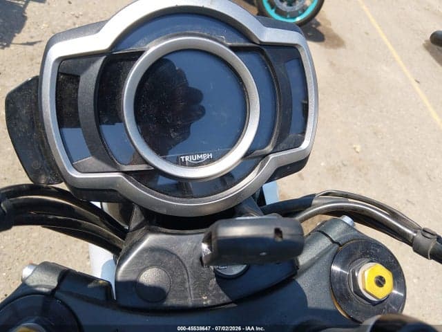 2022 TRIUMPH MOTORCYCLE SCRAMBLER 1200 XE/1200 STEVE MCQUEEN EDITION 7
