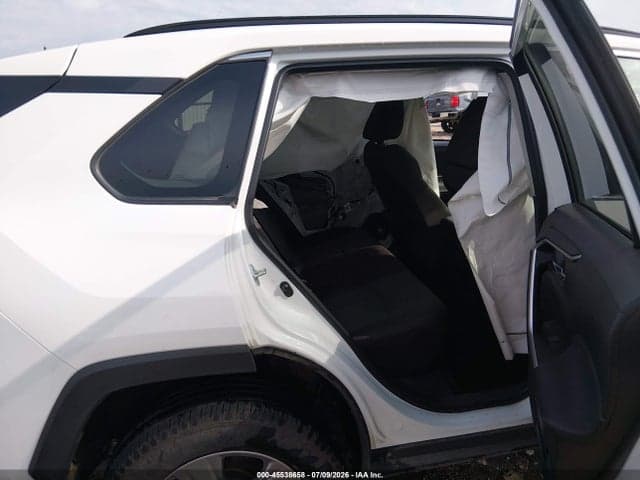 2024 TOYOTA RAV4 XLE 8