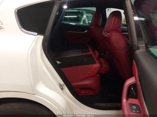 2018 MASERATI LEVANTE GRANSPORT 8