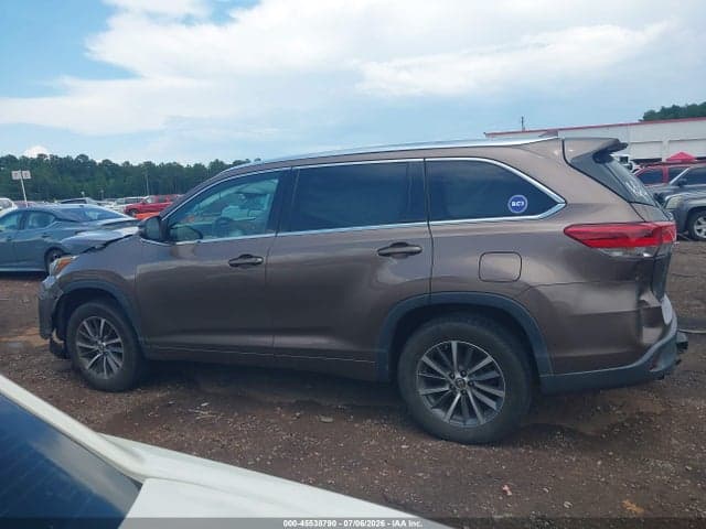 2018 TOYOTA HIGHLANDER XLE 14