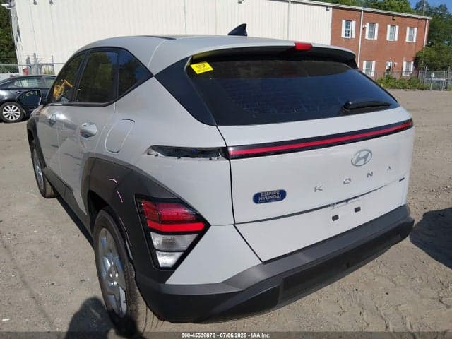 2026 HYUNDAI KONA SE 3