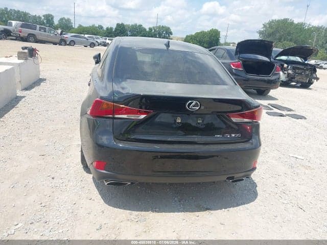 2017 LEXUS IS 300 17
