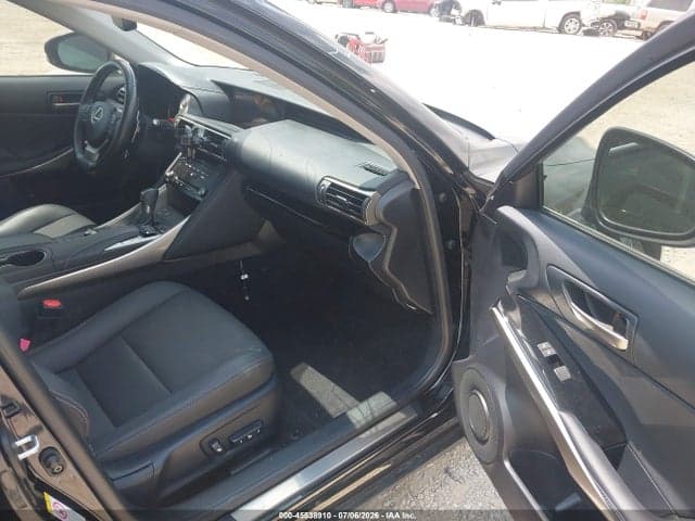 2017 LEXUS IS 300 5