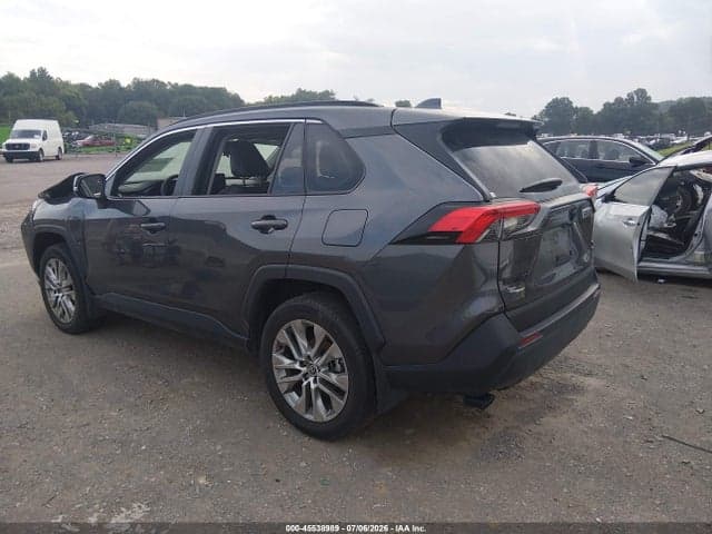 2025 TOYOTA RAV4 XLE PREMIUM 3
