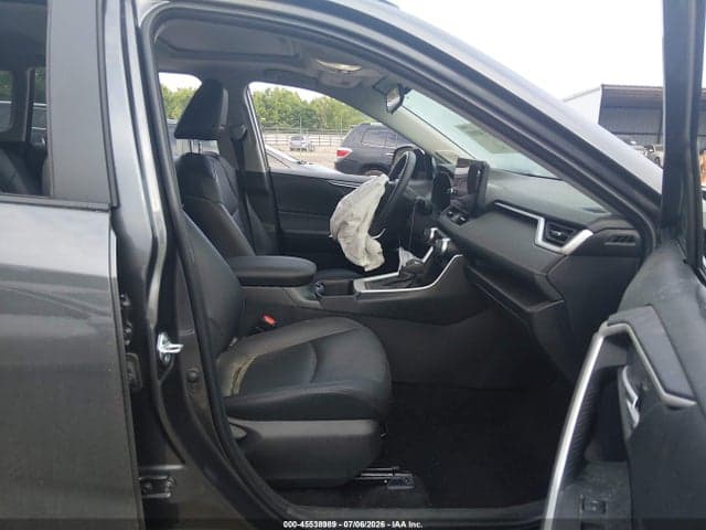 2025 TOYOTA RAV4 XLE PREMIUM 5