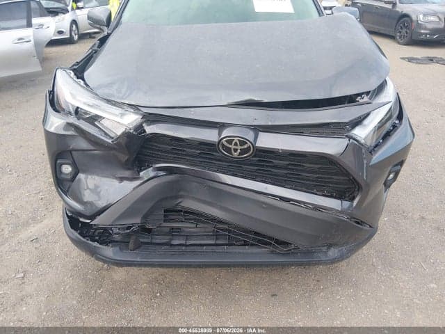 2025 TOYOTA RAV4 XLE PREMIUM 6