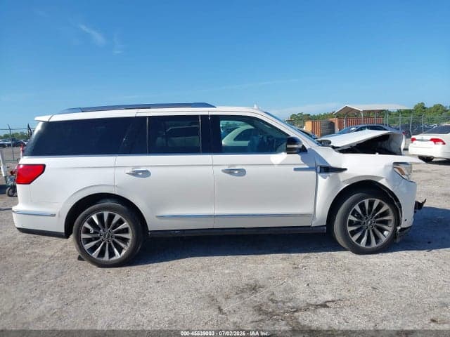 2019 LINCOLN NAVIGATOR SELECT 13