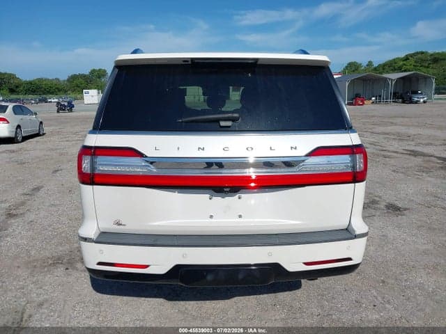2019 LINCOLN NAVIGATOR SELECT 16