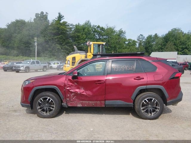 2021 TOYOTA RAV4 LE 6
