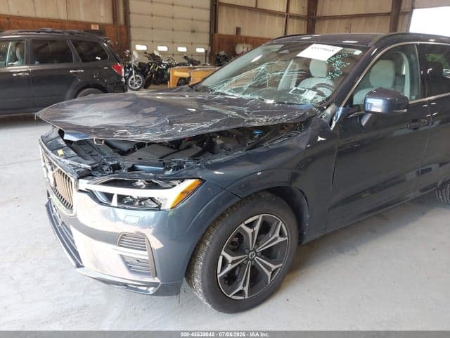 2022 VOLVO XC60 B5 MOMENTUM 17