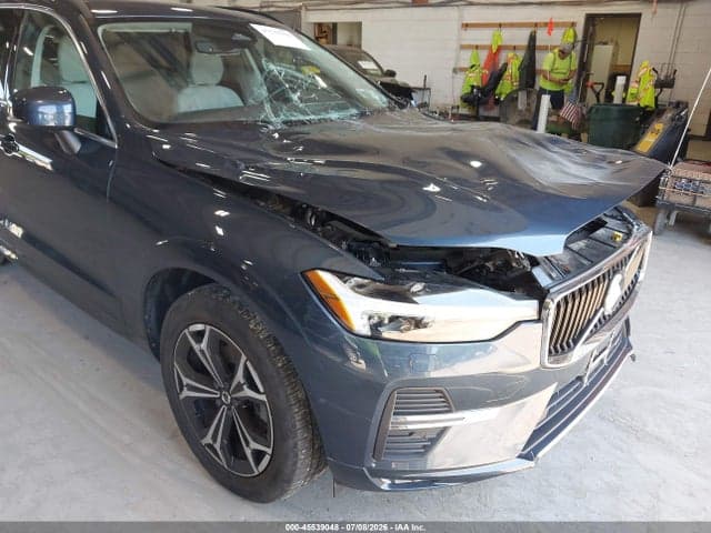 2022 VOLVO XC60 B5 MOMENTUM 20