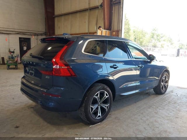 2022 VOLVO XC60 B5 MOMENTUM 4