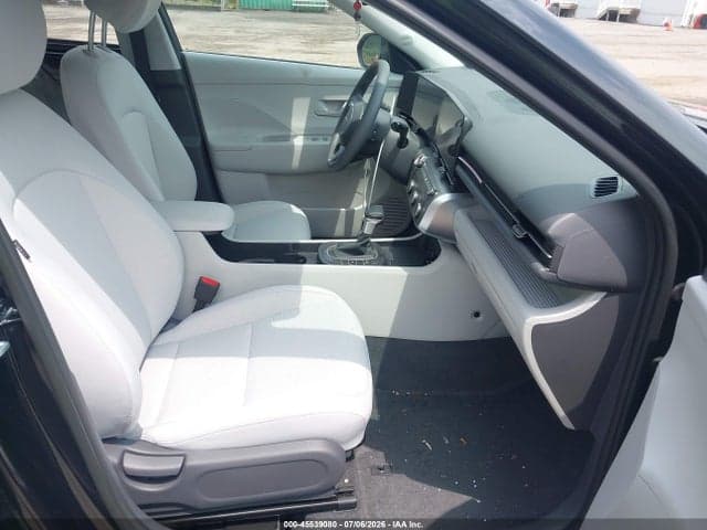 2026 HYUNDAI KONA SE 5