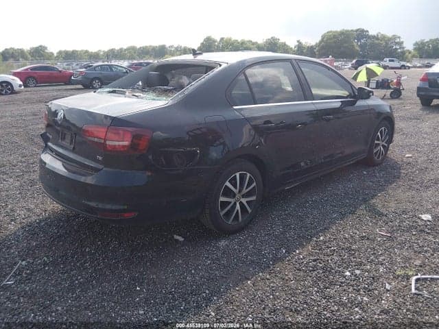2017 VOLKSWAGEN JETTA 1.4T SE 4