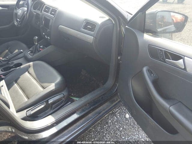 2017 VOLKSWAGEN JETTA 1.4T SE 5