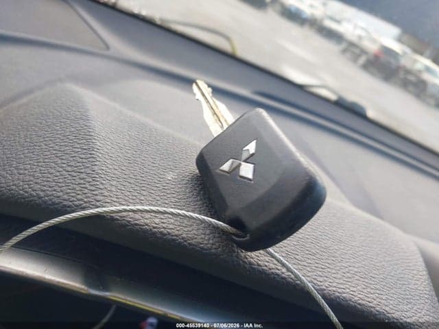 2018 MITSUBISHI ECLIPSE CROSS ES 11