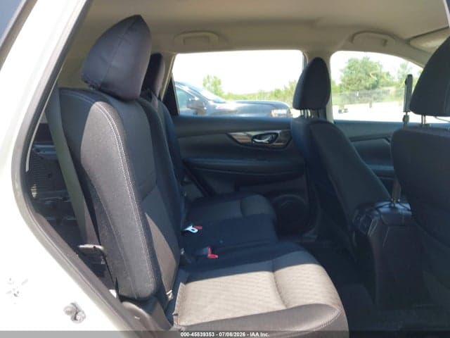 2017 NISSAN ROGUE S 8