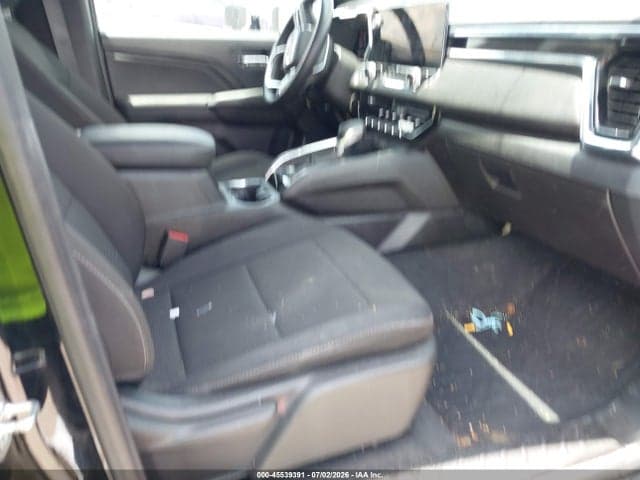 2025 GMC CANYON 2WD ELEVATION 5