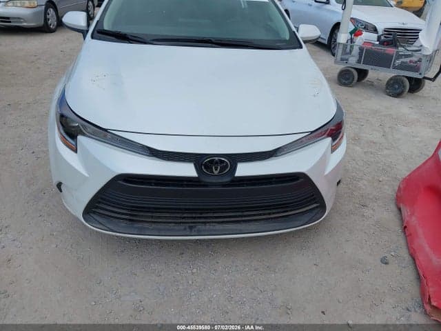 2024 TOYOTA COROLLA LE 12