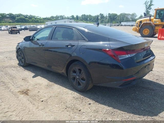 2023 HYUNDAI ELANTRA SEL 3